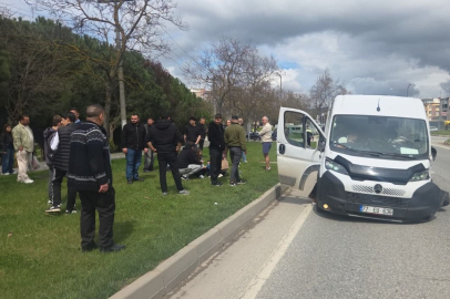Yalova plakalı öğrenci servisi kaza yaptı! 2 yaralı