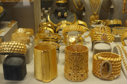 İran–ABD–İsrail geriliminde ateşkes altın fiyatlarını uçurdu!