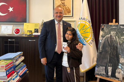 Minik Asude, Hayat Bilgisi Ödevi İçin Başkan Avni Kurt'la bir araya geldi