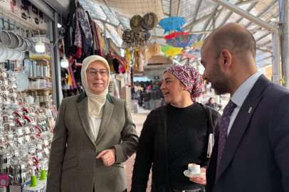 Güçlü ve Akyol, pazarcı esnafını dinledi