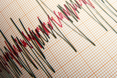 Yalova 2,1 büyüklüğünde sarsıldı