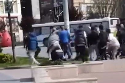 Yalova’da genç kızın fotoğrafını çektiği iddia edilen şahsa meydan dayağı attılar