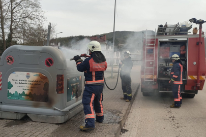 Çöp konteynerine atılan yanıcı madde yangına neden oldu