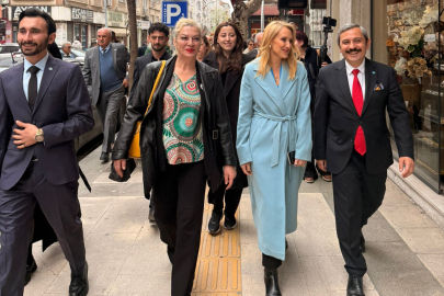 İyi Parti Genel Başkan Yardımcısı Sayan, Yalova’da esnafla buluştu