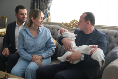 Miniklerin Hoş Geldin Bebek Setleri Başkan Yele’den