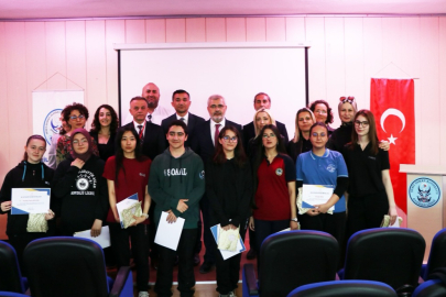 Safahat Okumaları Paneli Yalova'da gerçekleştirildi