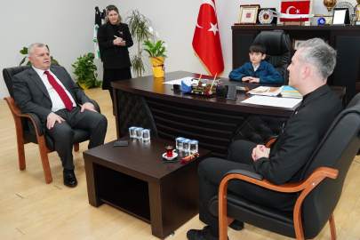 Başkan Arslan makamını çocuklara bıraktı