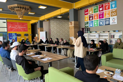 Evlilik atölyesi gençlerden büyük ilgi gördü!