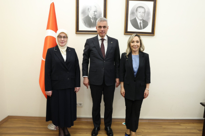 Meliha Akyol Yalova’nın sağlık ve eğitim taleplerini iletti