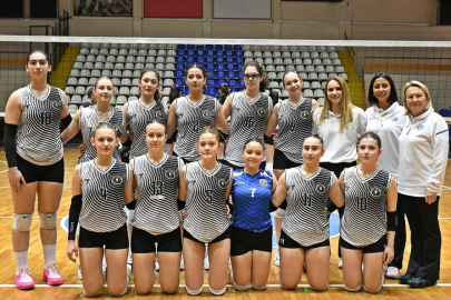 Filede Çiftlikköy’ün Yıldız Kızları yarı final etabı için parkede