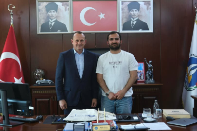 YTÜ Yapı Kulübü Başkanı Mehmet Sefa Marangoz Başkan Yele’yi ziyaret etti