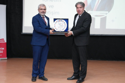 Bahçekapılı, yönetim ve iletişimin sırlarını paylaştı