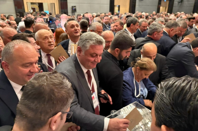 Yalova Belediye Başkanı Mehmet Gürel, TBB Toplantısına katıldı