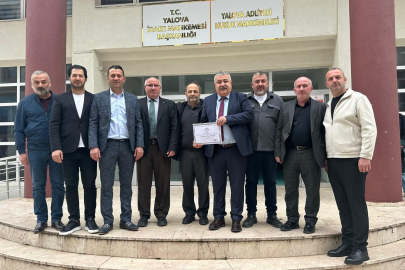Mustafa Bozkurt mazbatasını alarak resmen göreve başladı