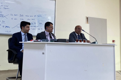 Geleceğin hukukçuları kürsüyle buluştu