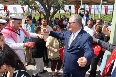 Başkan Gürel, temsili askerlik heyecanına ortak oldu