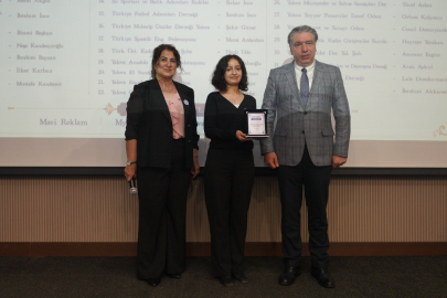 Yılın ailesi ve gençleri Yalova’da ödüllerini aldı