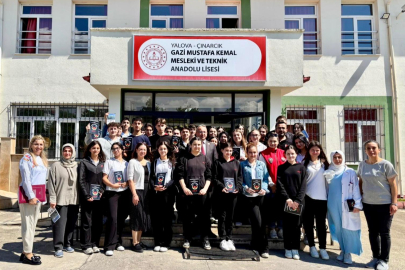 425 öğrenciye "güvenli gelecek" eğitimi verildi