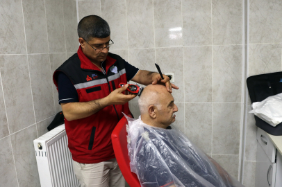 Yalova Belediyesi’nden bayram öncesi büyüklerimize anlamlı hizmet