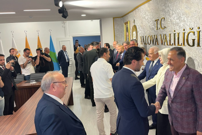 Yalova protokolü bayramlaştı