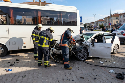 Yalova’da 3 aracın karıştığı zincirleme trafik kazası! 1 yaralı