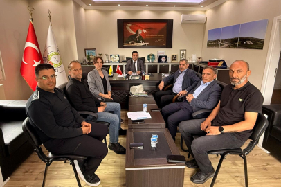 Canbay, muhtarlarla bir araya geldi
