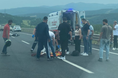 Süpürgelikte motosikletle savrulan sürücü ağır yaralandı