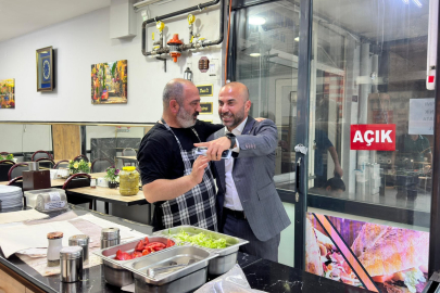 AK Parti Yalova İl Başkanı Umut Güçlü’den İstanbul Caddesi esnafına ziyaret