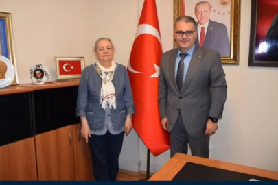 Tezhip sanatçılarından İl Kültür ve Turizm Müdürü Bayram’a hayırlı olsun ziyareti