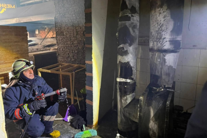 Yalova'da tandır fırınının bacası alevlere teslim oldu