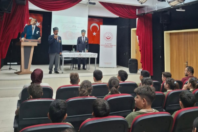 Yalova'da gaziler öğrencilerle buluştu