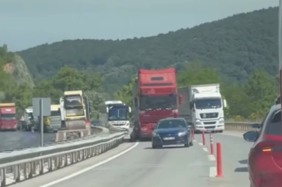 Süpürgelik’te arızalanan TIR Yalova yolunu kilitledi