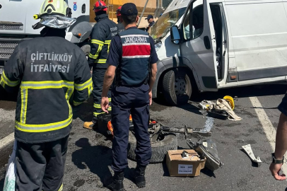 Yalova- İzmit yolunda feci kaza! 2 yaralı