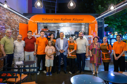 YA-KA’nın ilk kahvesini vali usta içti
