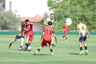 Kuşadası TR Cup’ta Çiftlikköy’den 2 final