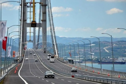 Osmangazi Köprüsü’nde korku dolu anlar! Tersten gelen sürücü faciaya davetiye çıkardı