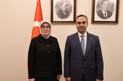 Meliha Akyol, Sanayi ve Teknoloji Bakanı Kacır’ı ziyaret etti