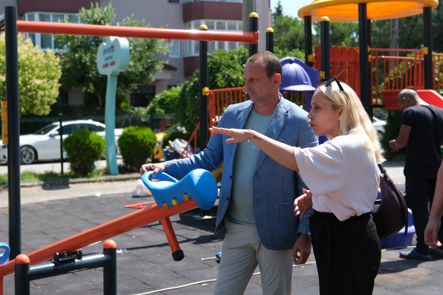 Başkan Yele Yenilenen Parkları Yerinde İnceledi