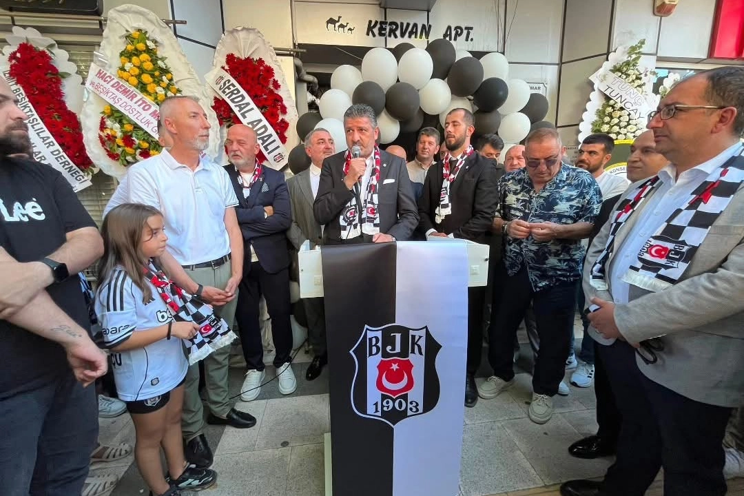 Yalova Beşiktaşlılar Derneği'nin yeni lokali görkemli bir törenle açıldı