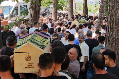 Yalova’daki feci kazada ölen genç çifti dualarla toprağa verildi