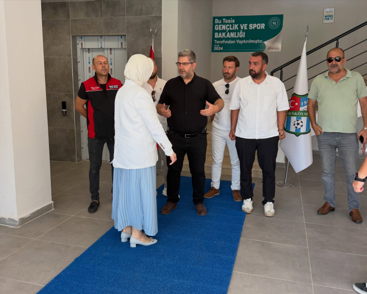 akyol-dan-es-ak-a-ziyaret-5-1784554294-478-x750.jpeg