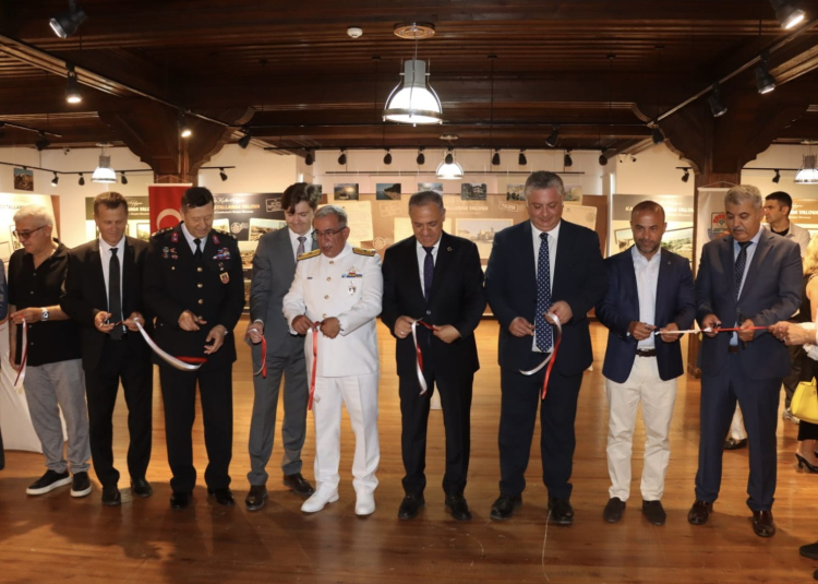 kentin-tarihine-isik-tutan-sergi-acildi-5-1784553356-546-x750.jpeg