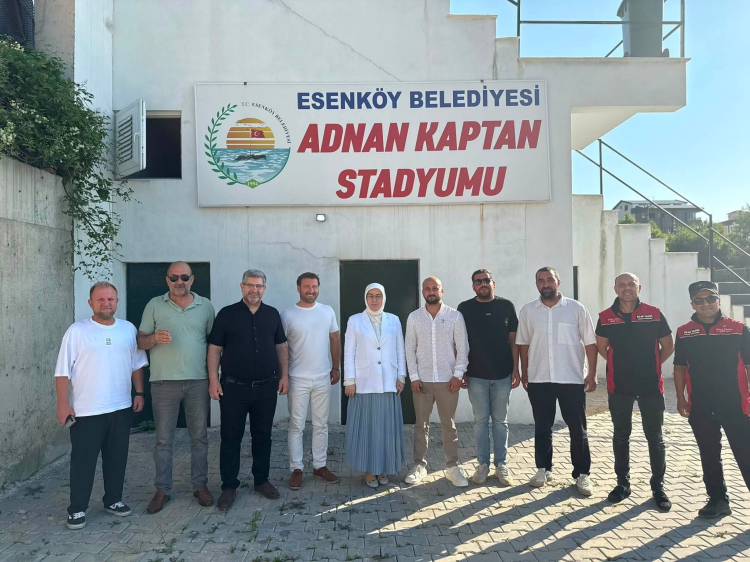 meliha-akyol-dan-esenkoy-cikarmasi-9-1784540701-983-x750.jpeg