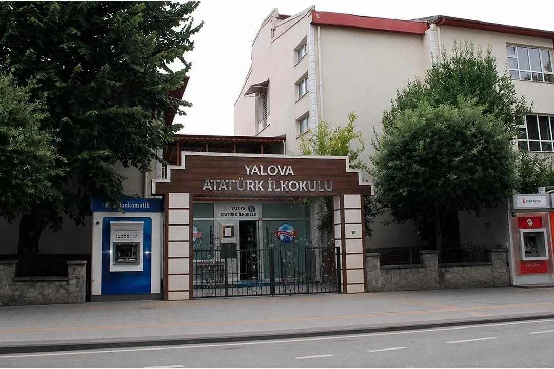 Yalova'da 7 okul için yıkım kararı