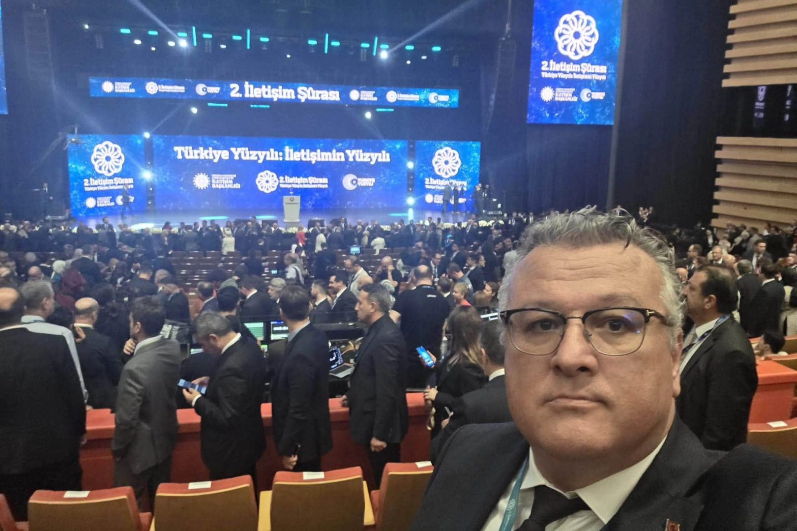 Rektör Yardımcısı Geri 2. İletişim Şûrası'na katıldı