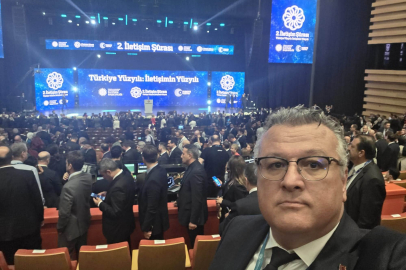 Rektör Yardımcısı Geri 2. İletişim Şûrası'na katıldı
