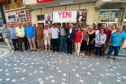 CHP’de 5 ilçe başkanı istifa ederek Yeni Parti’ye katıldı