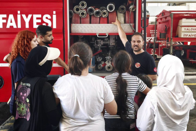 Yalova İtfaiyesi minik konuklarını ağırladı