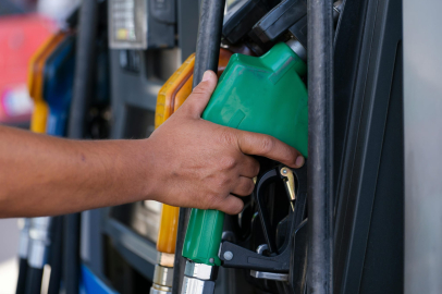 Benzine zam yolda! Cumartesi gününden itibaren geçerli olacak