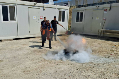 Yalova Belediyesi’nden AFAD gönüllülerine Yangın Güvenliği Eğitimi